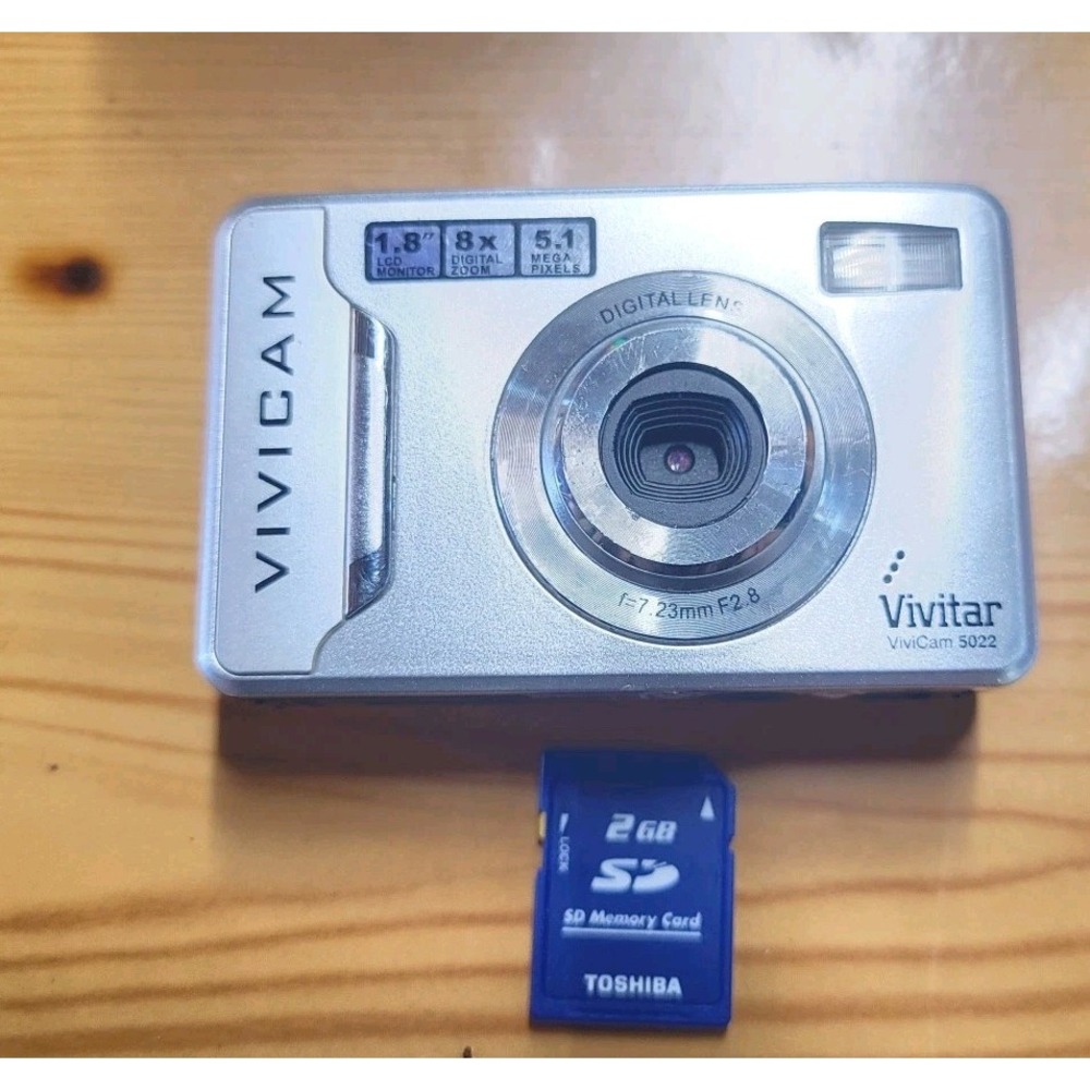 Vivitar ViviCam 5022 Silver Digital Camera 5.1MP Tested 2GB SD Card